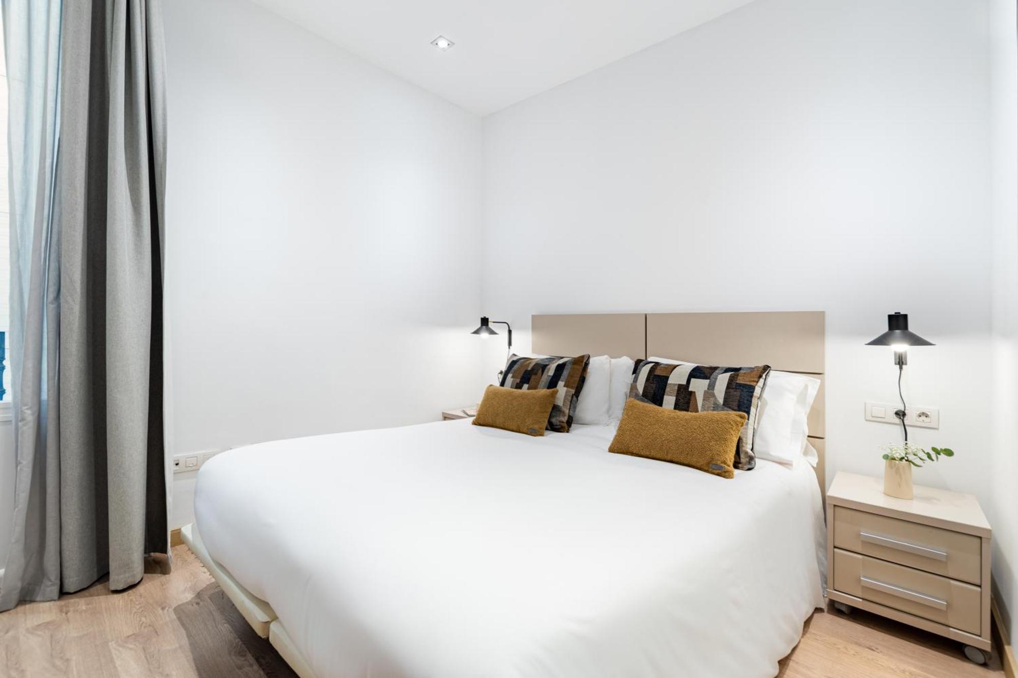 The Corner Apartments By Aspasios Barcelona Exterior photo